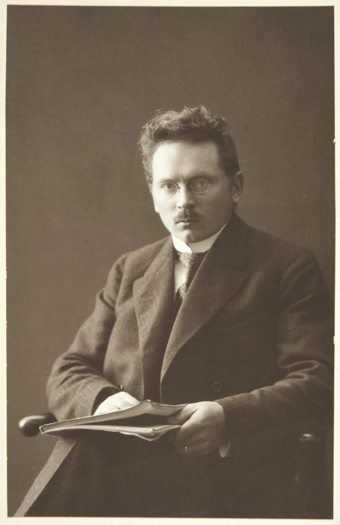 Keeleteadlane Lauri Kettunen aastal 1916. Suvel 1919 sai temast ligi viieks aastaks tartlane.