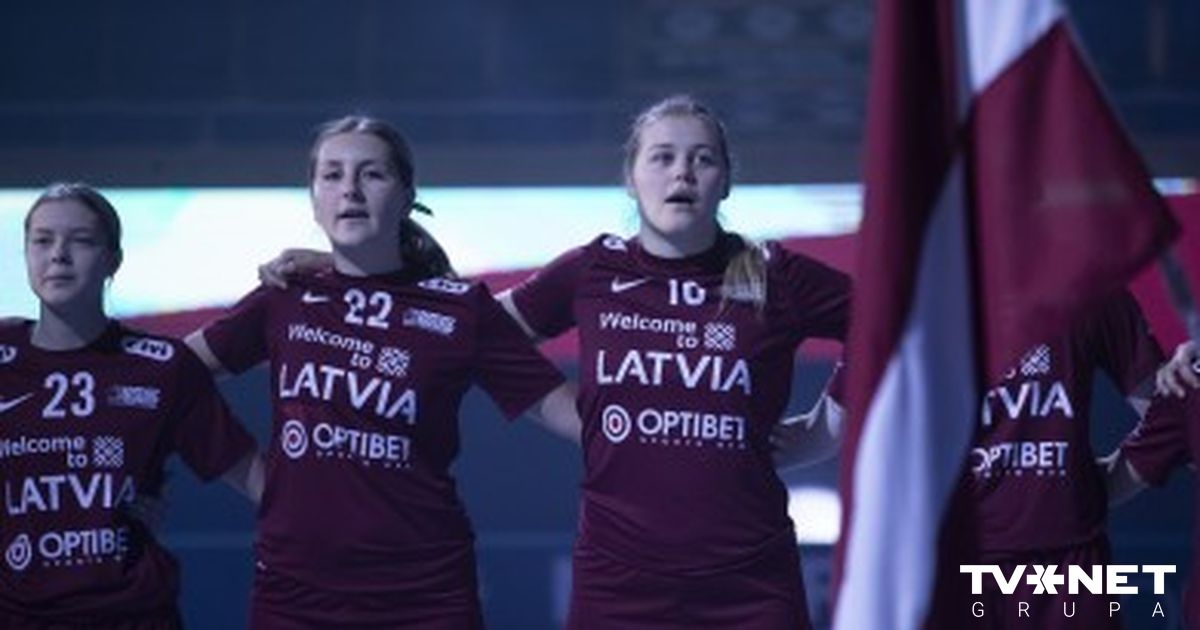 La strada dei giocatori di floorball lettoni verso il campionato del mondo inizia con una schiacciante vittoria