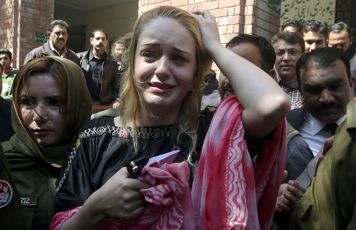 Tšehhi modell Tereza Hluskova sai karistuse teada ning puhkes nutma.