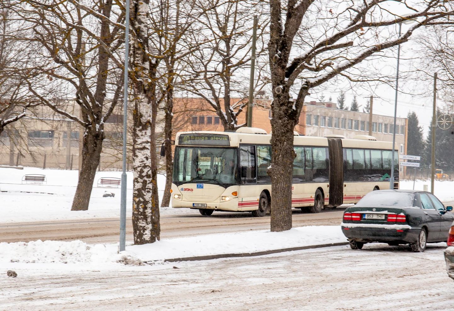 Nr 40 busside kvaliteedi, töökindluse ja liinihäirete kohta on jaanuaris laekunud väga palju kaebusi ühistranspordikeskusele, kuid tihti jäävad kaebajad anonüümseteks.