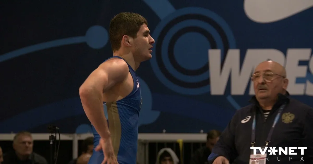 Video⟩ At the award ceremony, the European Champion is named a traitor