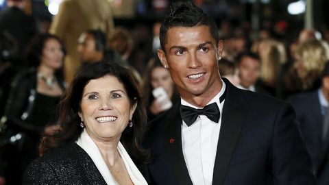 Cristiano Ronaldo ema võitleb elu eest