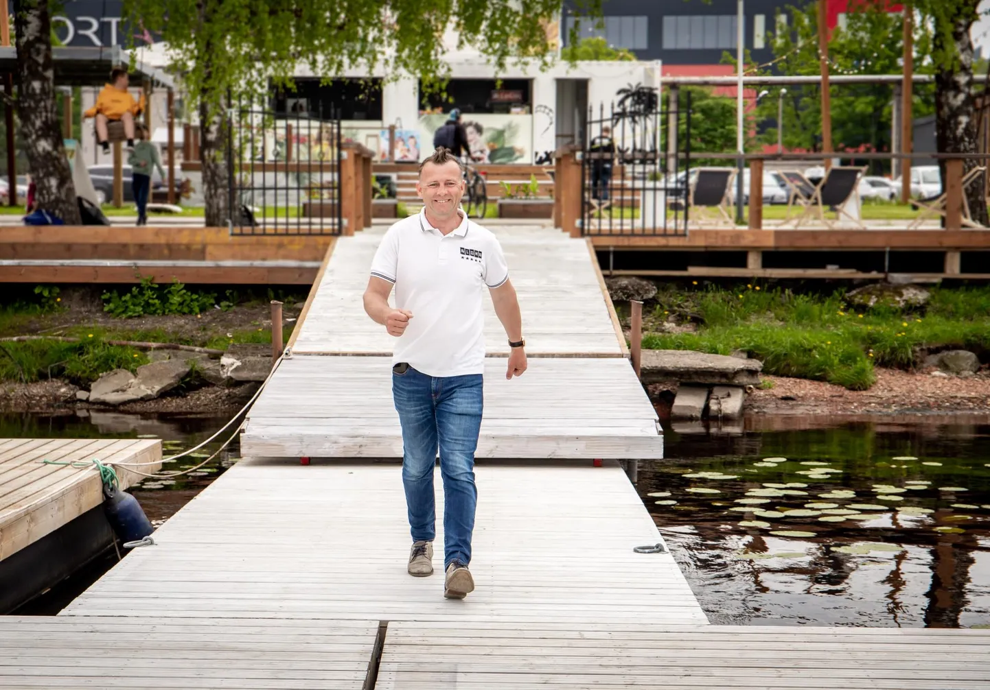 Tom Aloha on seisukohal, et kohalikele elanikele tuleb selgitada, et turist on sõber, mitte vaenlane.