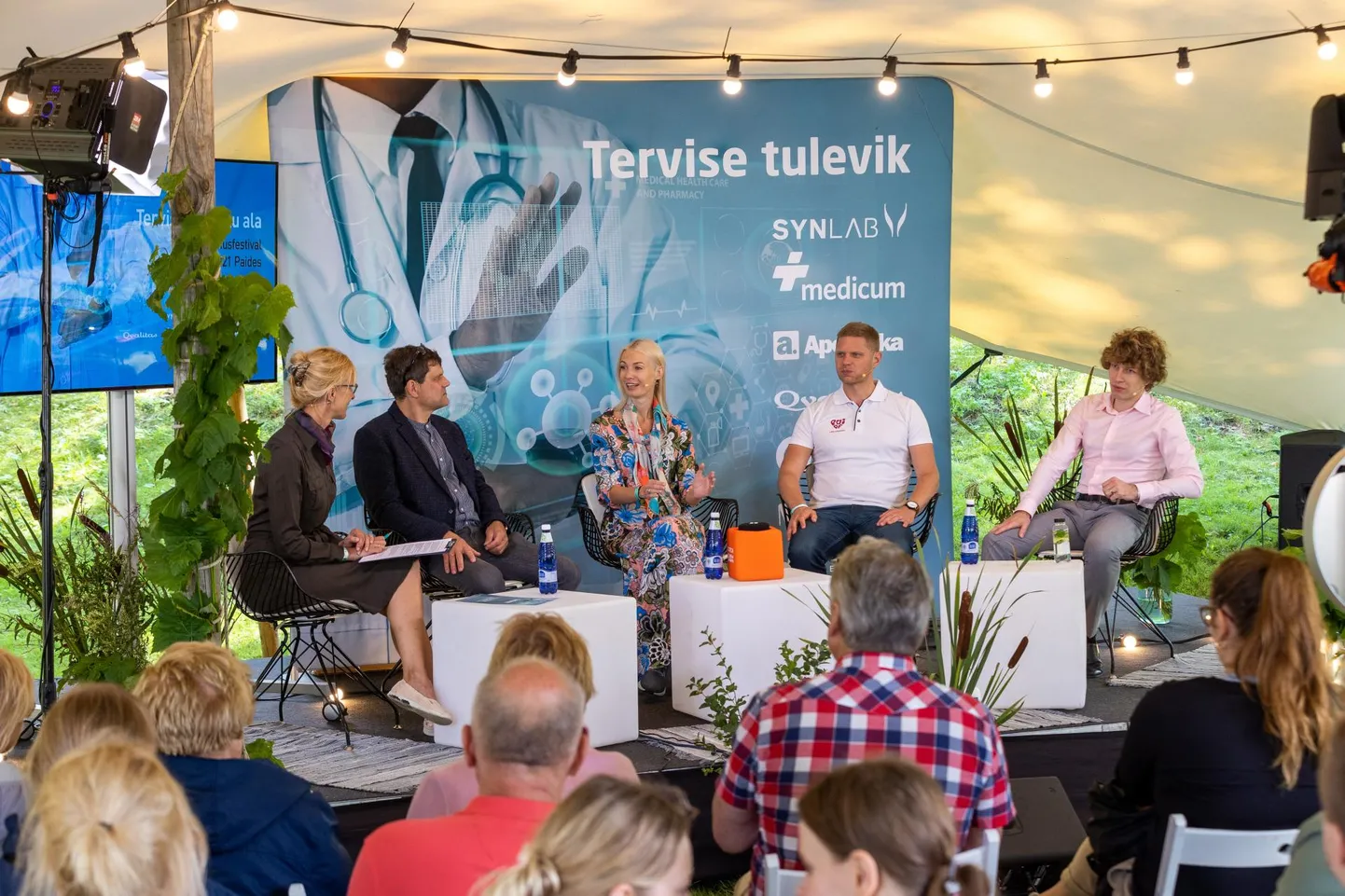 Hetk mulluselt arvamusfestivalilt.