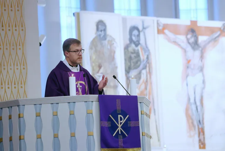 "Kui leiame isekeskis inimesed, kes supikööki organiseeriksid, ning raha toidu valmistamiseks, siis kindlasti jätkame. Kui mitte muul ajal, siis vähemalt detsembris," lubas kirikuõpetaja Marek Roots.