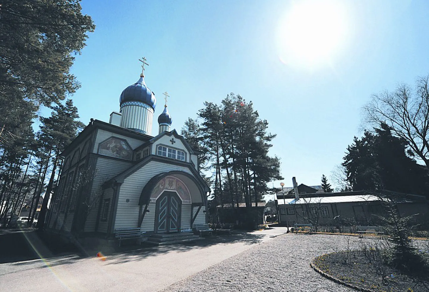 В Ныммеской церкви планируется ряд ремонтных работ, в том числе покраска крыши и куполов.