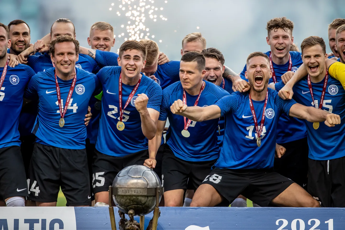 Eesti jalgpallikoondis krooniti Balti turniiri tšempioniks.
