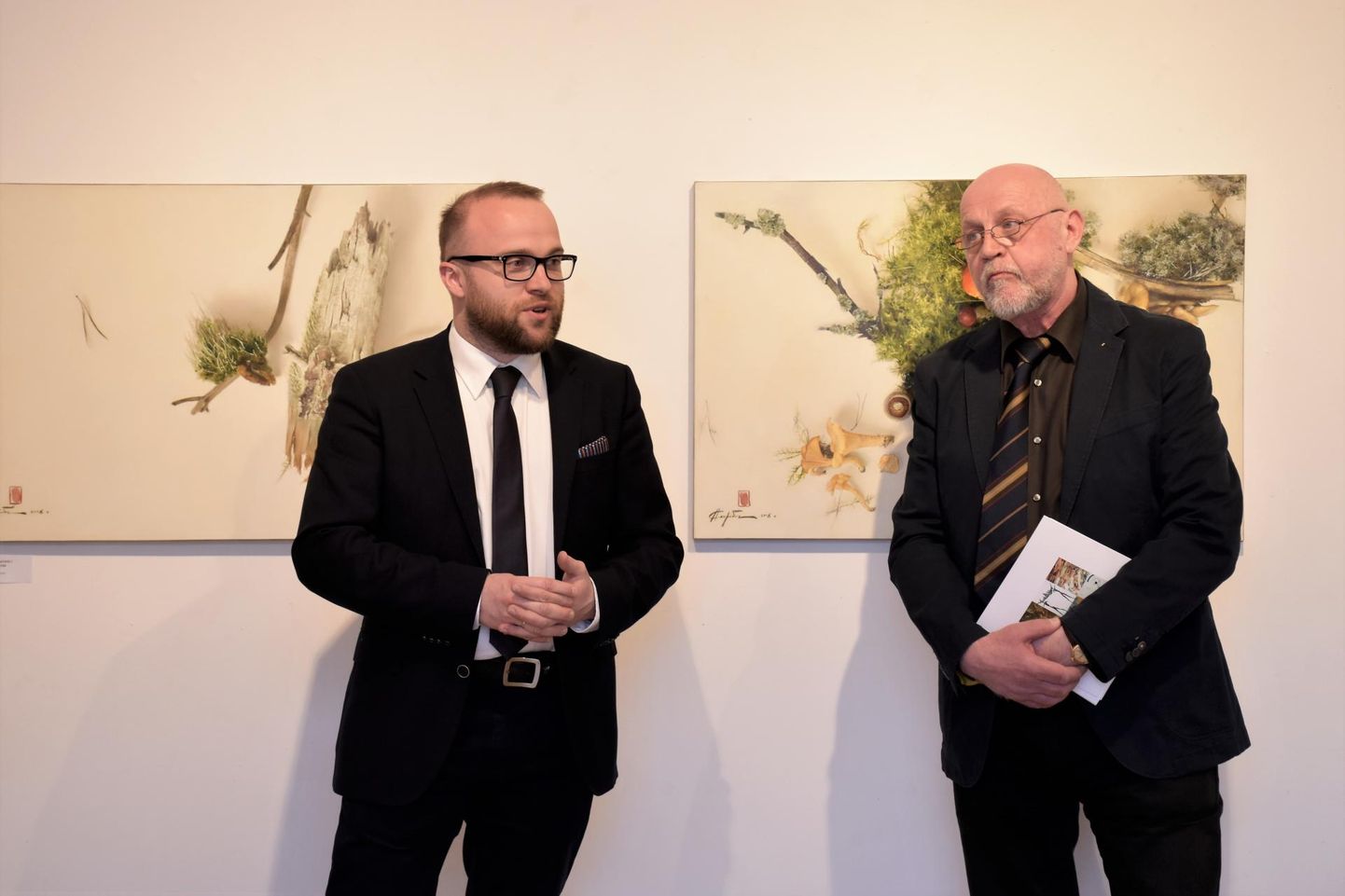Näituse avajate seas olid Minski kunstipalee juht Aleksander Zinkevich (vasakul) ja kunstilaboratooriumi juht Aleksei Kornilov.