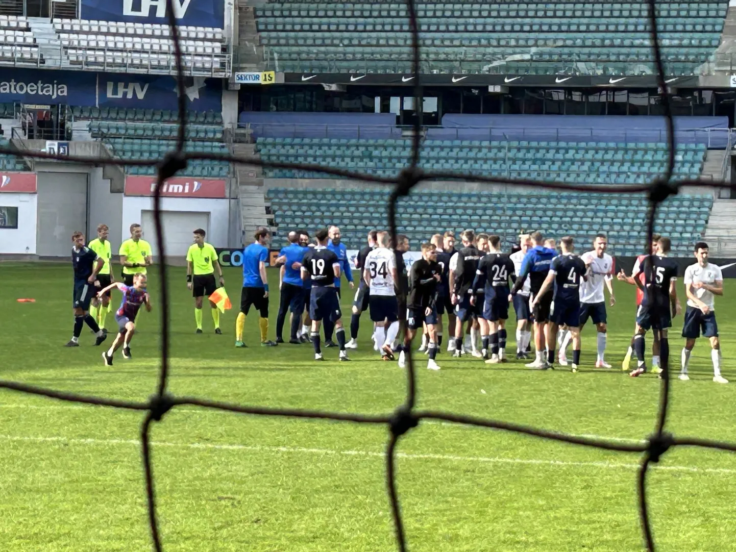 Paide Linnameeskond III mängis Maardu Linnameeskonnaga 1:1 viiki, kuid alistas vastased penaltiseerias võites sel moel oma kolmanda väikese karika.