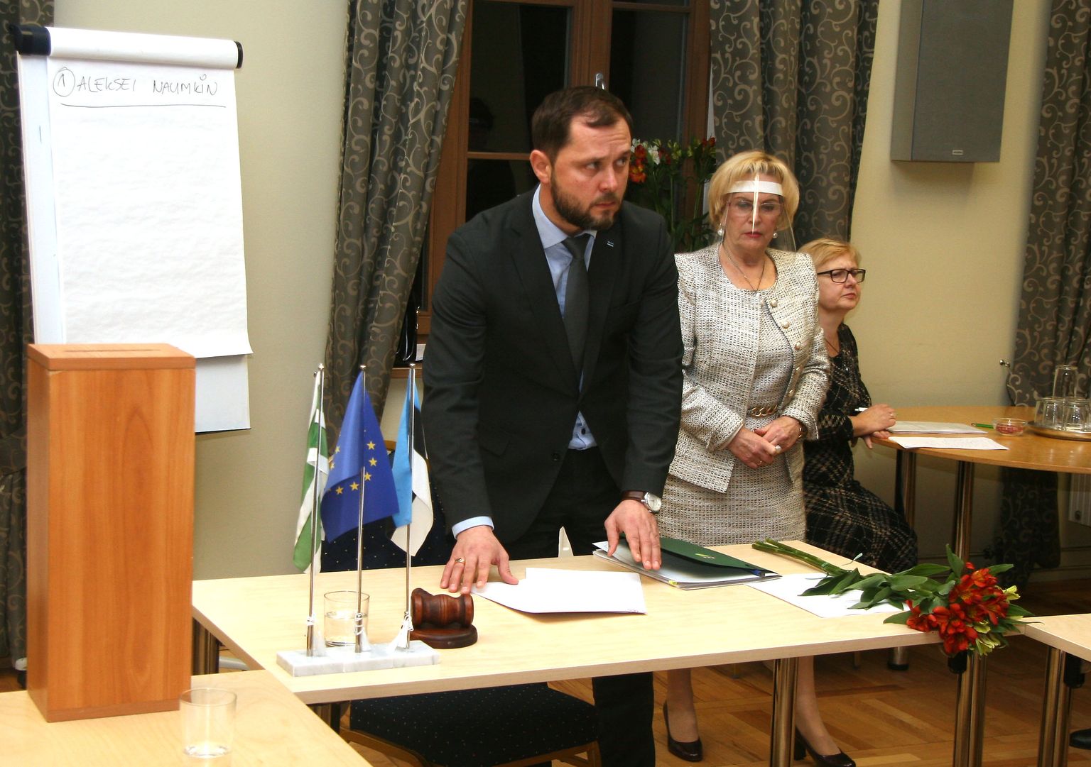 Aleksei Naumkin ei pea õigeks küsida endale suurt töötasu kriisiajal, mil paljud inimesed on jäänud tööta.