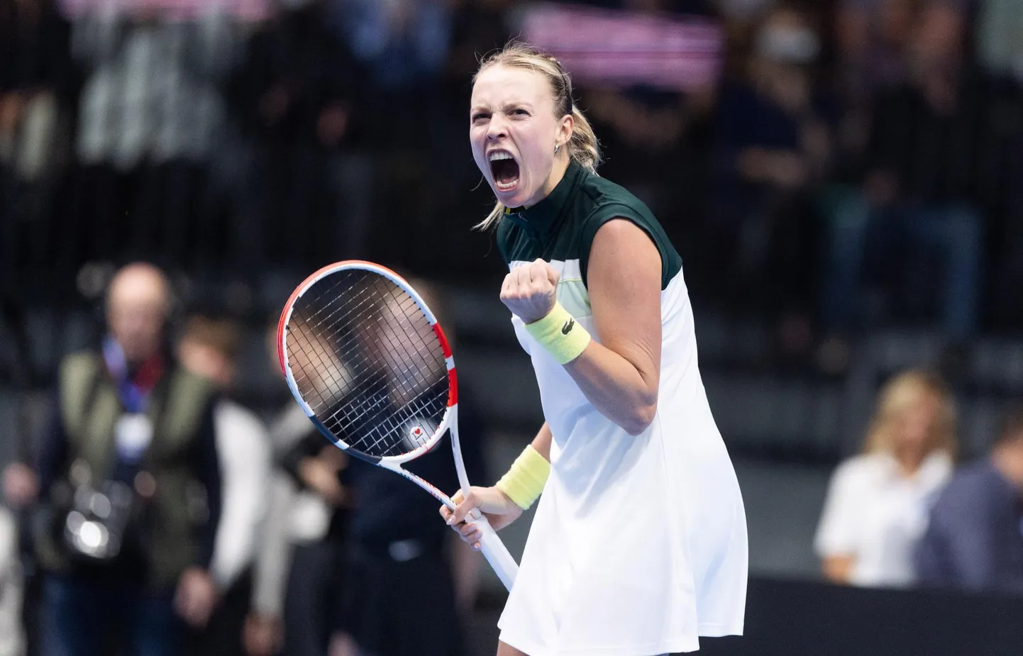Eesti läbi aegade parimast naistennisistist Anett Kontaveidist vändatud film räägib profisportlase elustiili võlust ja valust ning pigem teisena mainitust: ajast, kui Kontaveit teatas profispordiga lõpetamisest.