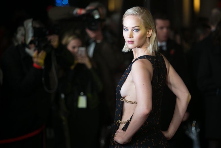 Vägistamises süüdistatud filmiprodutsent Harvey Weinstein väitis, et on seksinud kauni näitlejanna Jennifer Lawrence'iga.