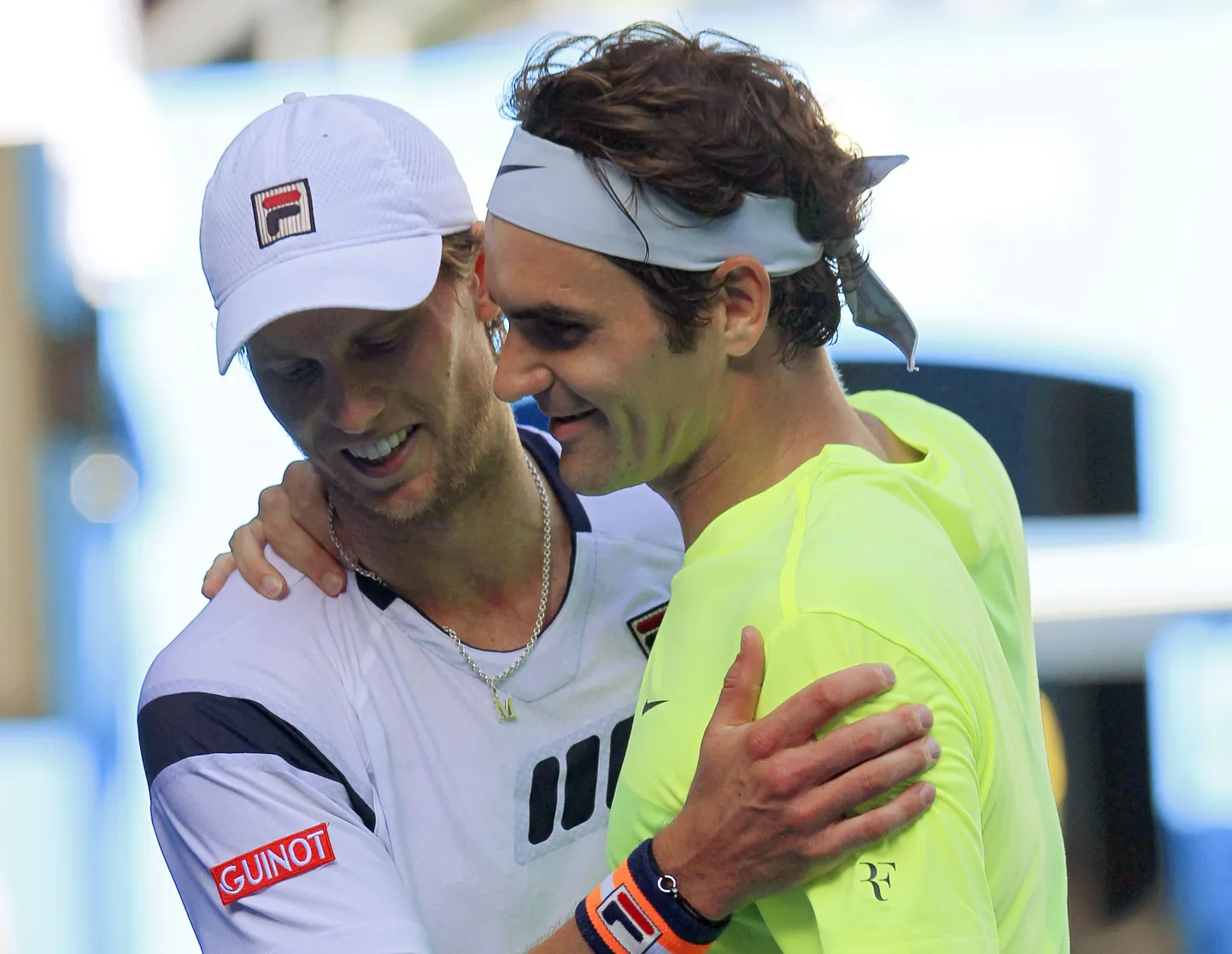 Andreas Seppi (vasakul) ja Roger Federer pärast tänast matši