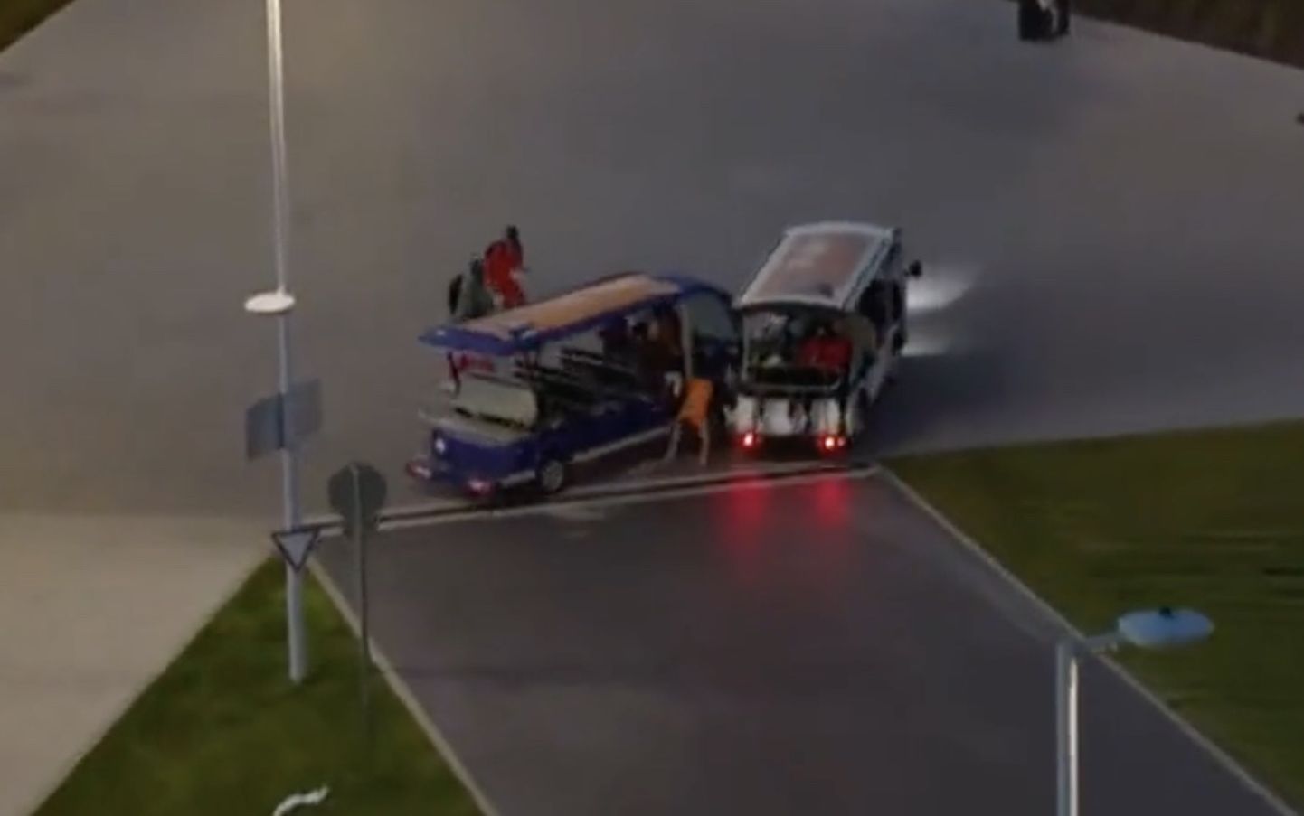 Mikrobusside kokkupõrge Budapesti MMi staadioni juures.