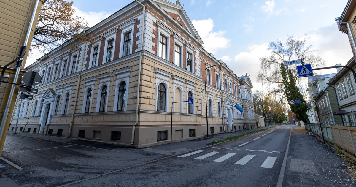 Ringkonnakohus arutas maineka autofirma ja vallandatud töötaja vaidlust