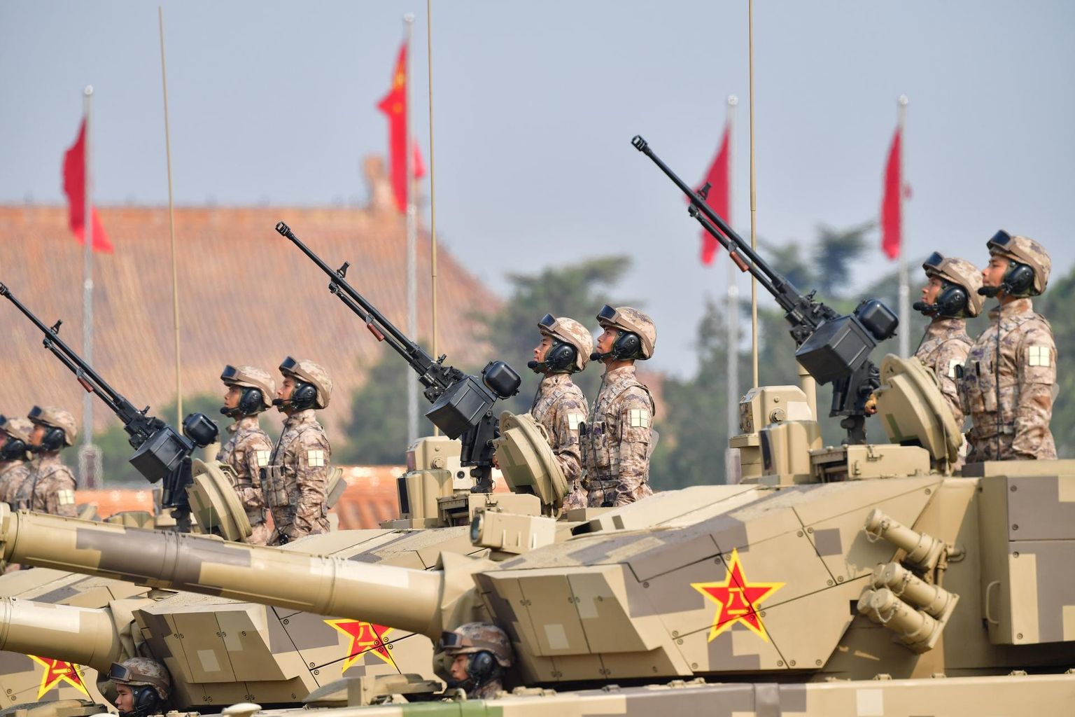 Sõjaväelased Hiina Rahvavabariigi asutamise 70. aastapäeva paraadil Pekingis mullu oktoobris. 