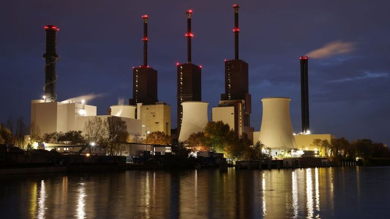 ТЭЦ в берлинском пригороде Лихтерфельде работает на природном газе. На месте старой станции в 2019 году построили новую, более эффективную