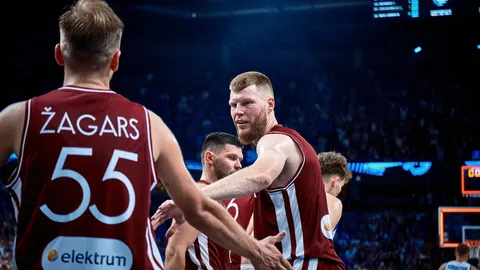 Dāvis Bertāns: Brīžiem bija vairāk uz regbija pusi nekā basketbols