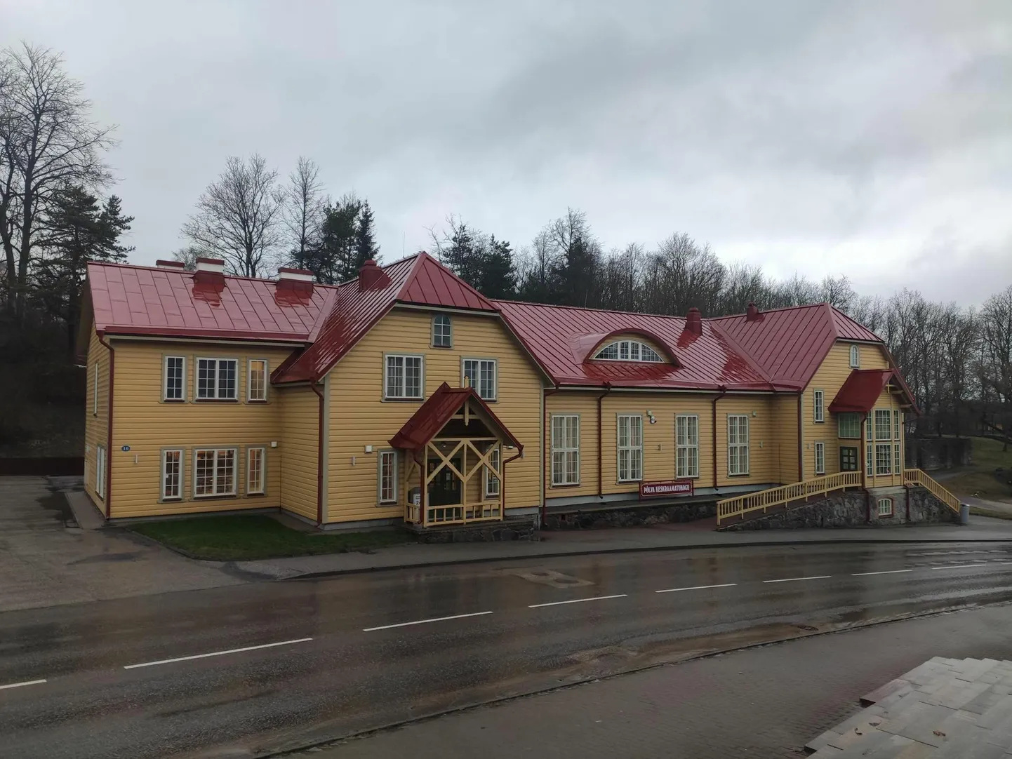 Rohkesti laenutatakse teoseid ka Põlva keskraamatukogust.