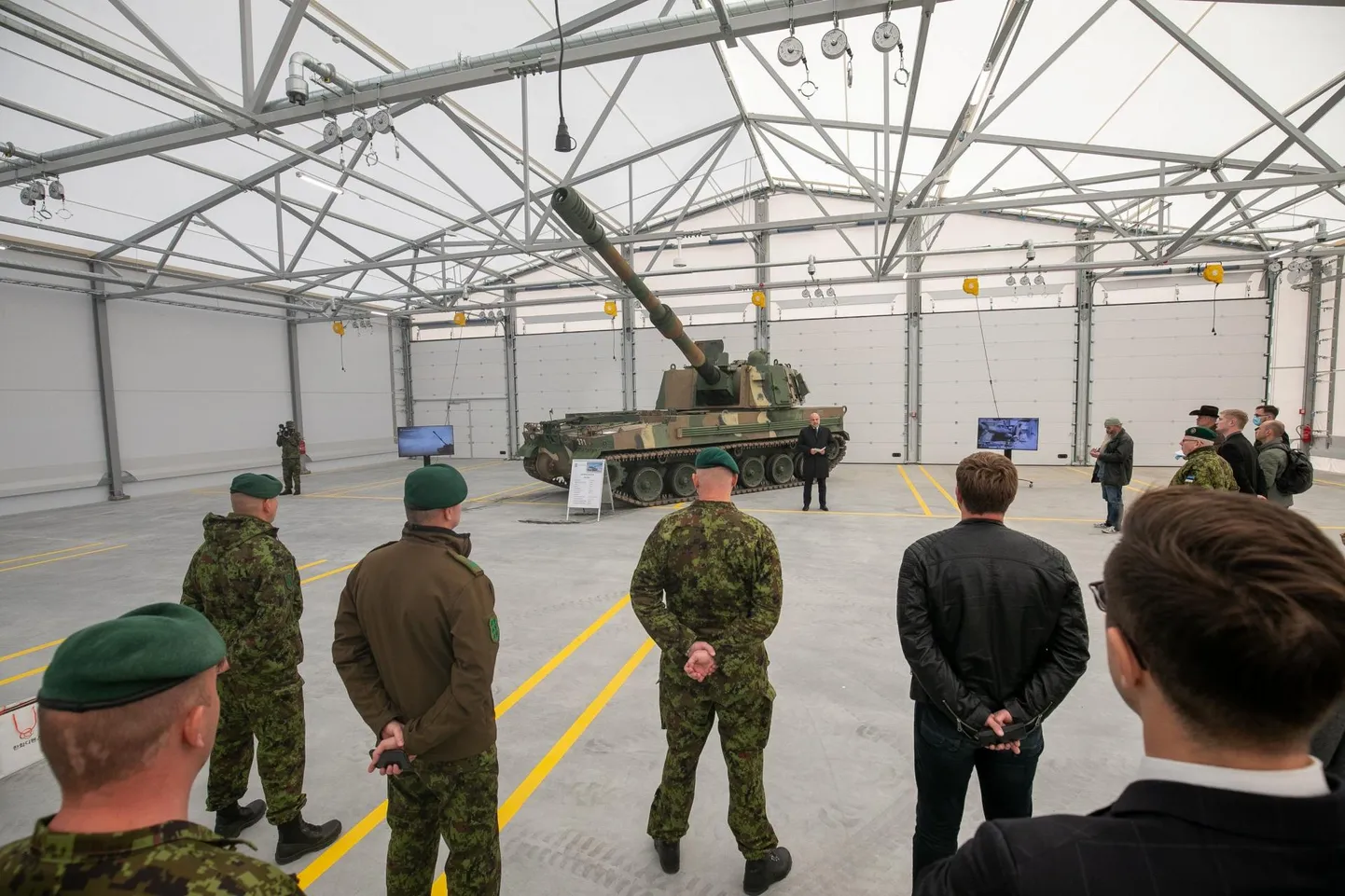 Eesti arendab praegu liikursuurtükiväge, aga rahapuudusel tehakse seda miinimummahus, millel pole piisavat sõjalist efekti. Tulejõu märgatava kasvu vajadus on Ukraina kaitsesõja üks peamisi õppetunde. K9 Kõu esitlus Tapal.