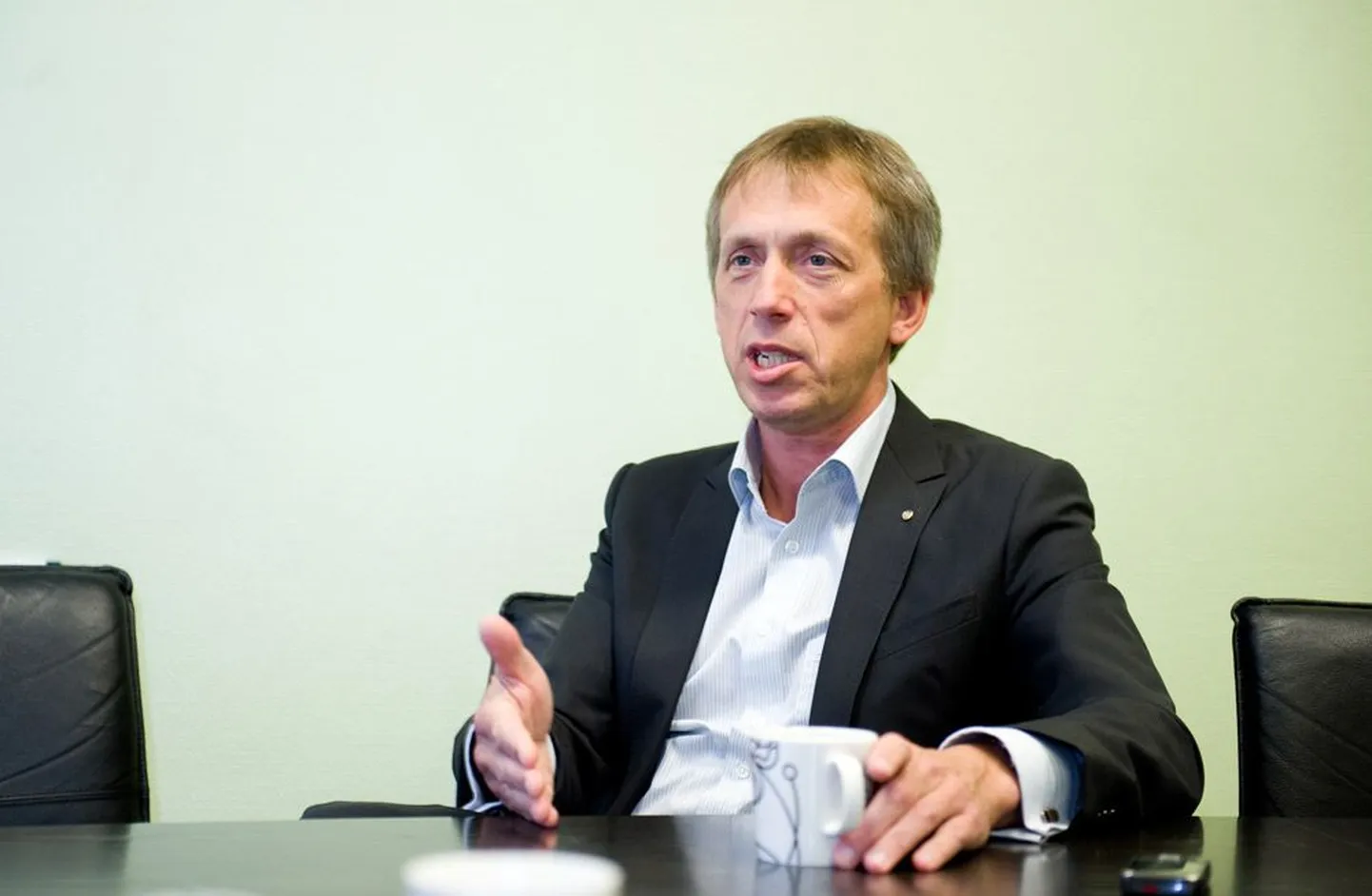 «Saime eelarve kokku, see on tasakaalus ja me pole ühtegi tegevust sulgenud,»  ütleb rahvusringhäälingu juhatuse esimees Margus Allikmaa kontserni eelarve kohta.