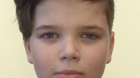 Vai esi redzējis? Policija meklē bezvēsts prombūtnē esošo 2012. gadā dzimušo Kristeru